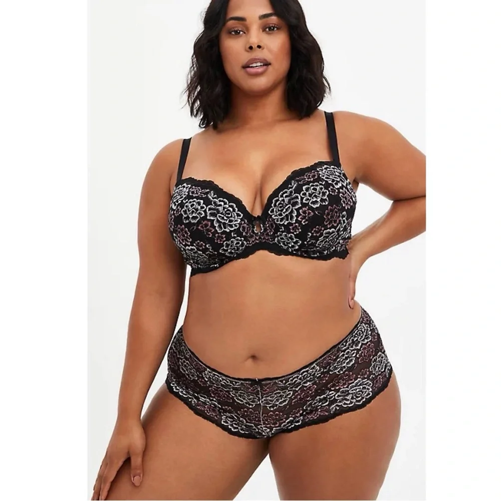 Torrid Floral Lace Underwire Bra - Black and Pink NWT SZ 40DDD - Picture 3 of 11